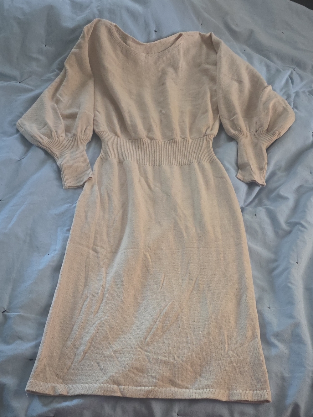 Soft Beige Knit Midi Dress with Puff Sleeves